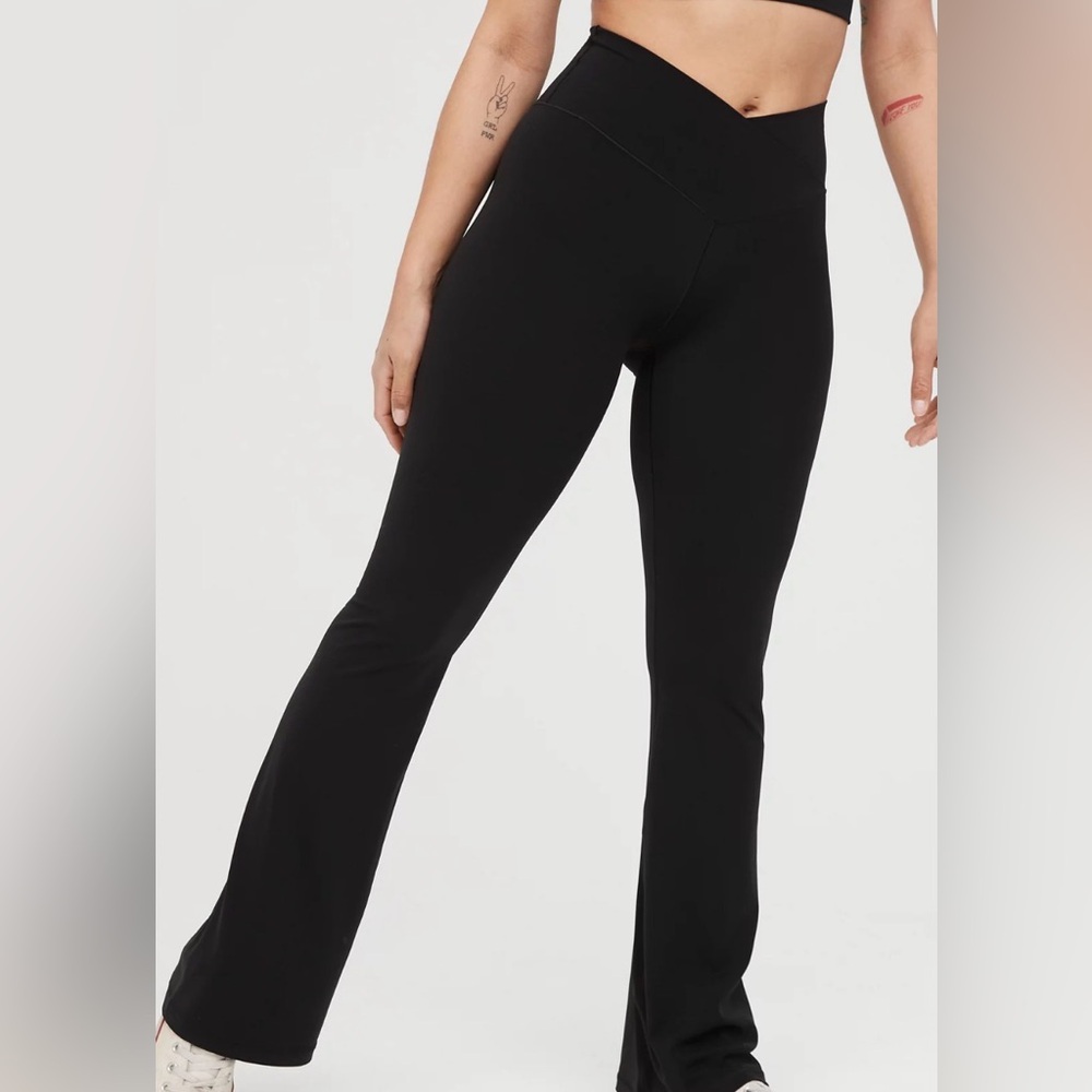 Black Flair Cross Over Leggings